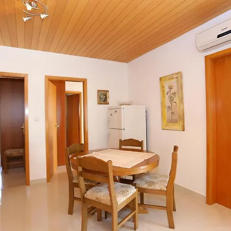 Duce 16406b Daire Dugi Rat